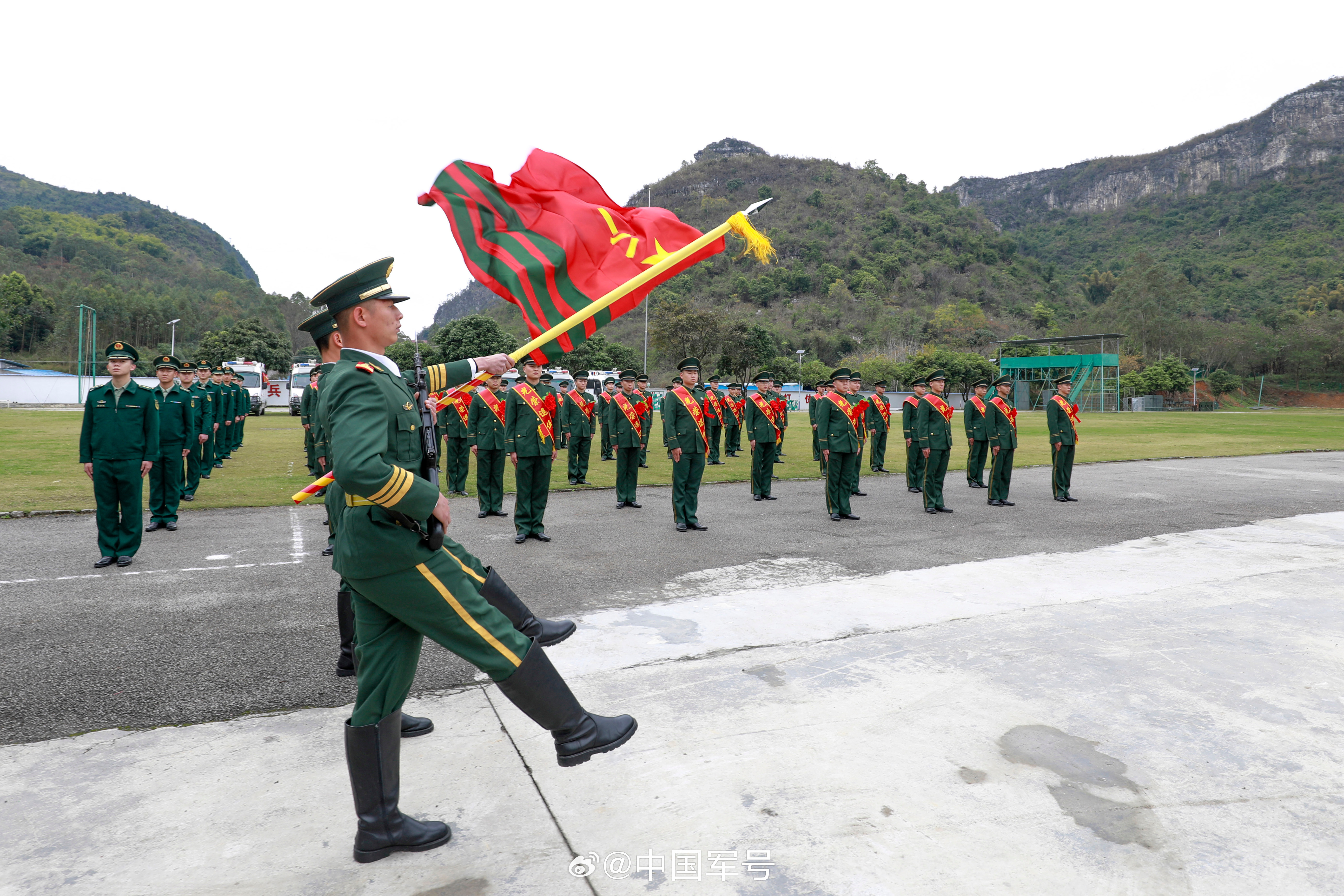 1709294928533738.jpg 008rKb6ply1hnbp1wzkvzj34az2vbnpg.jpg