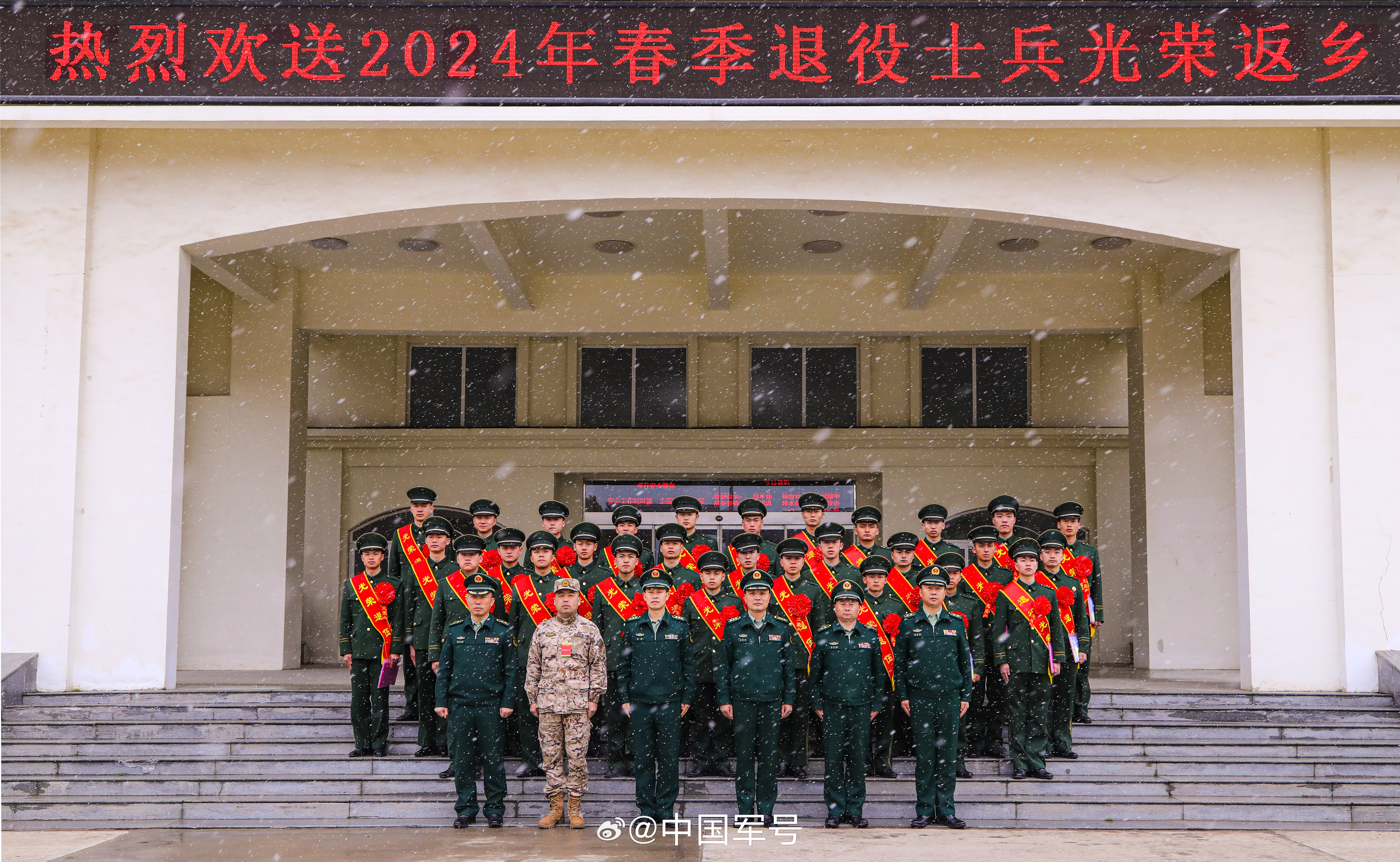 1709295032117224.jpg 008rKb6ply1hnbp1yy1ebj34wu30wx6w.jpg