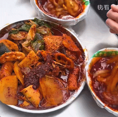 1710459466187389.gif 急18.gif