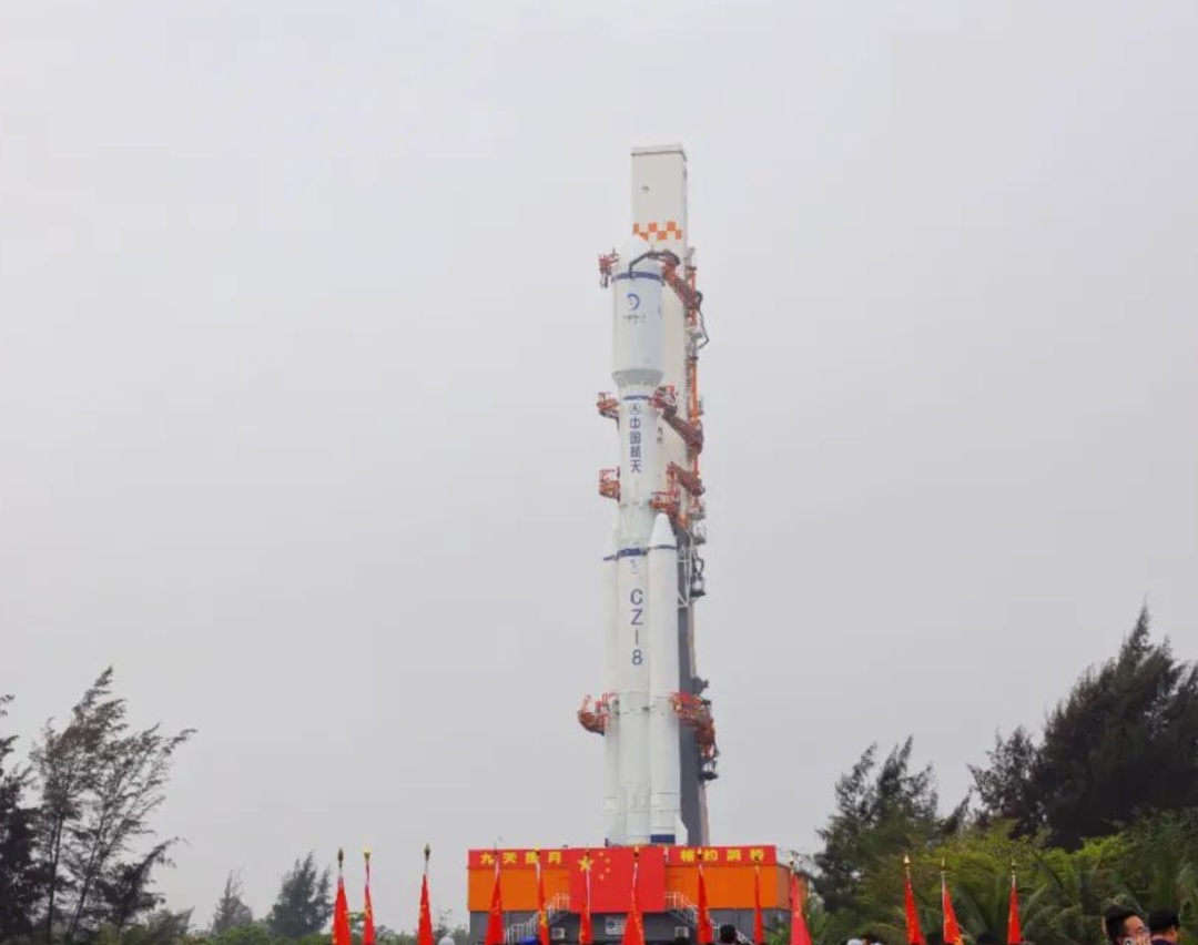 长八火箭首次印上探月logo