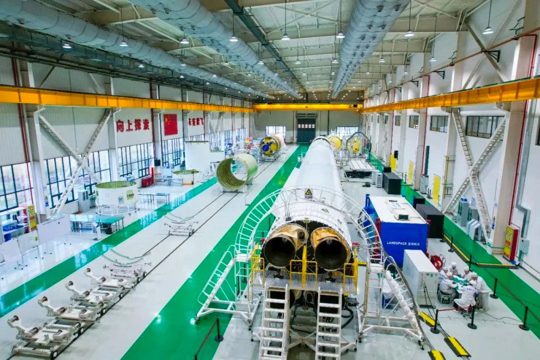 1712305677581325.png 640 (2).png