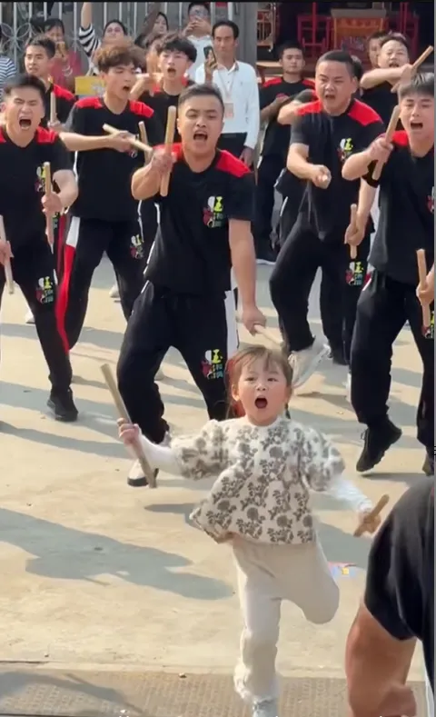 1713082599453281.jpg 火遍3.jpg