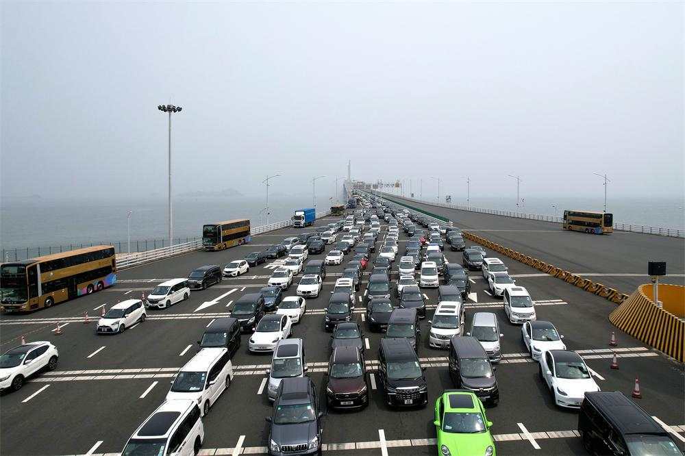 港珠澳大桥出入境车辆突破1000万辆次！