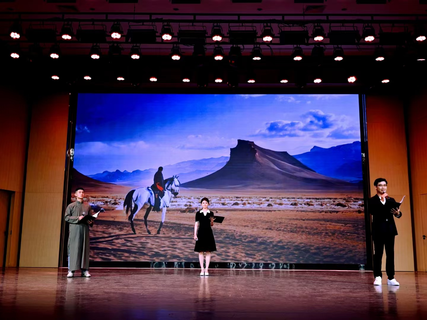 1716089185255829.png 图片2.png