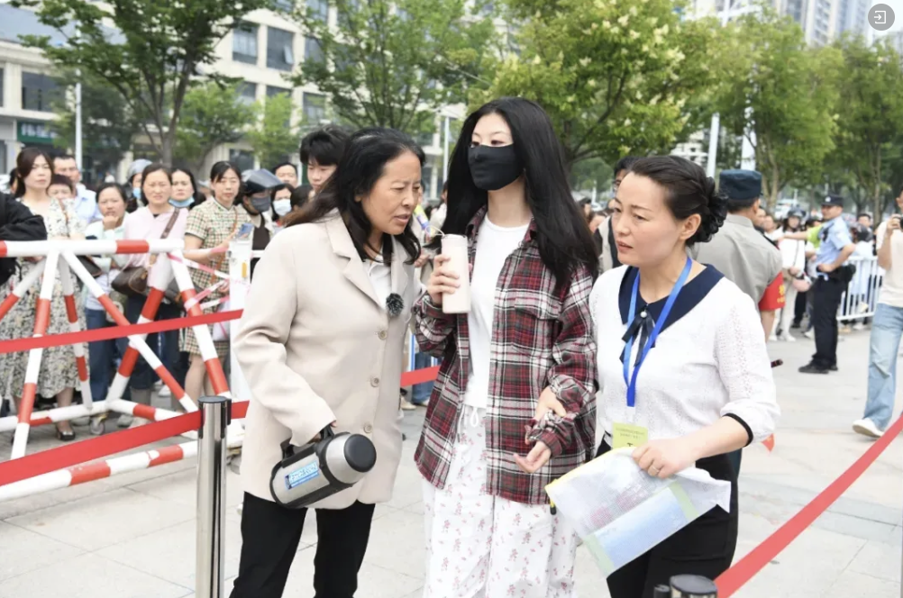 截屏2024-06-26 19.34.33.png