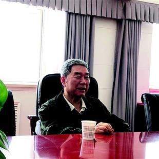 马跃在北京接受记者采访