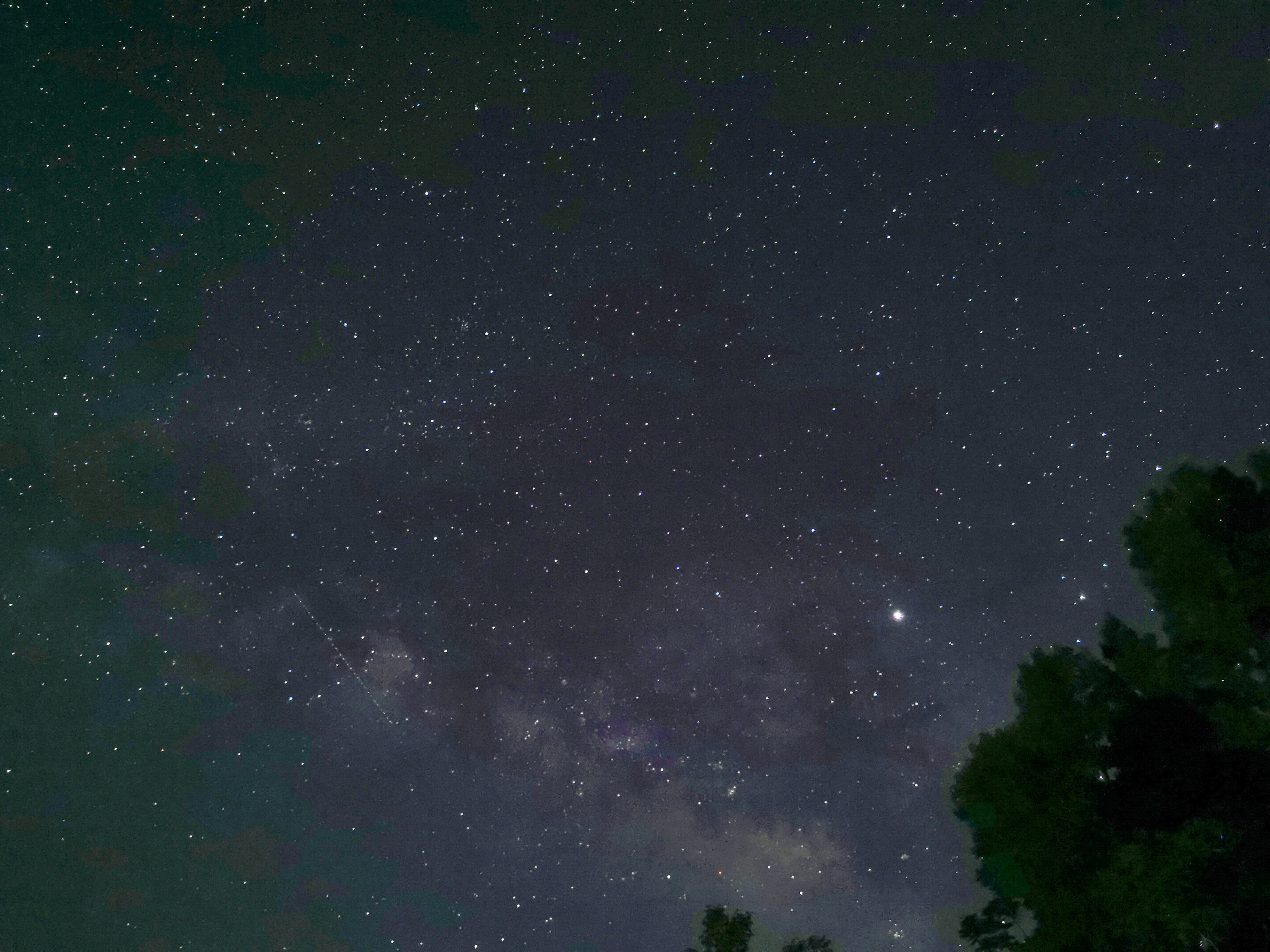 湖南大山的夏夜星光灿烂凉风习习楼顶上仰望星空