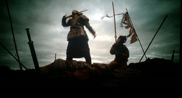 项羽突破十面埋伏,他没练过绝世武功,成为"万人敌"就凭一点