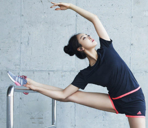 人老腿先衰3种最简单有效的压腿方法详解