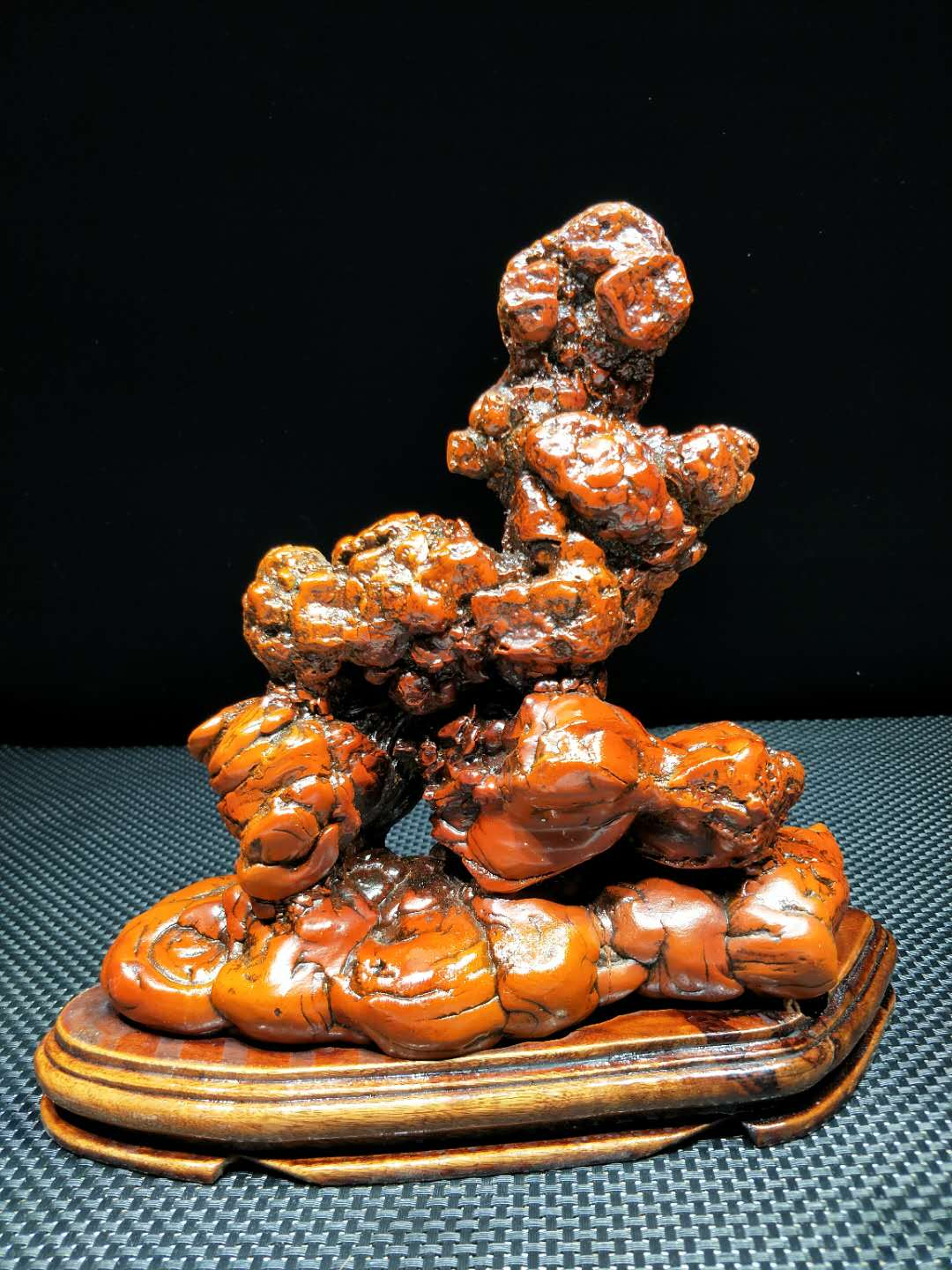 古陶石彩陶石广西马安石奇石摆件,由于石头在河底沉寂了亿万年,水冲沙