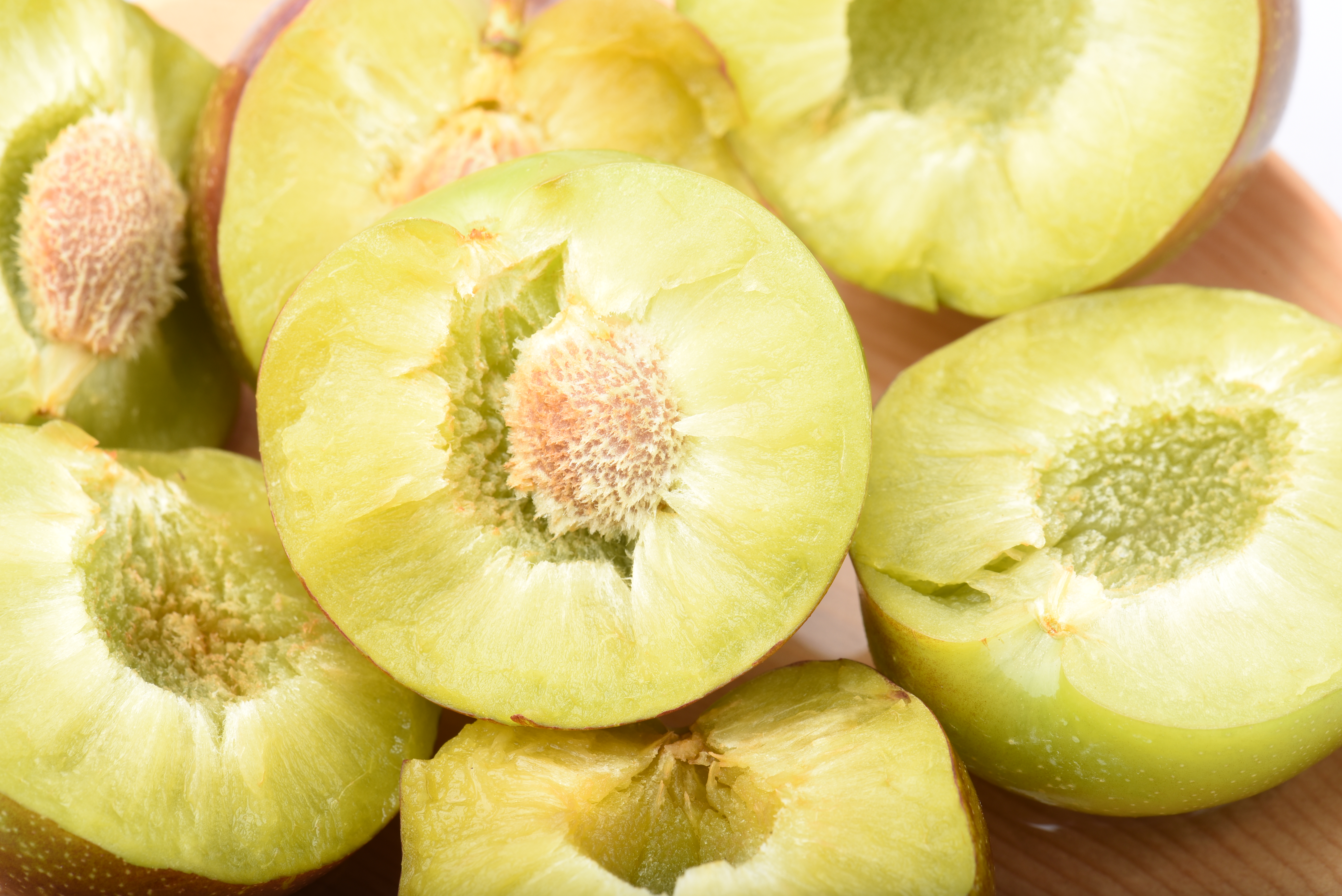 四川新鲜半边红李子正宗脱骨李