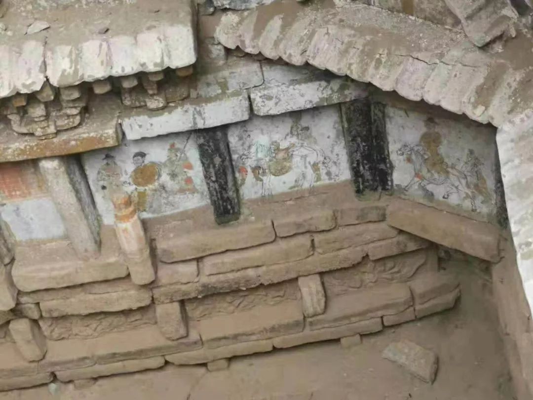 7月3日岷县邻县发现古墓葬