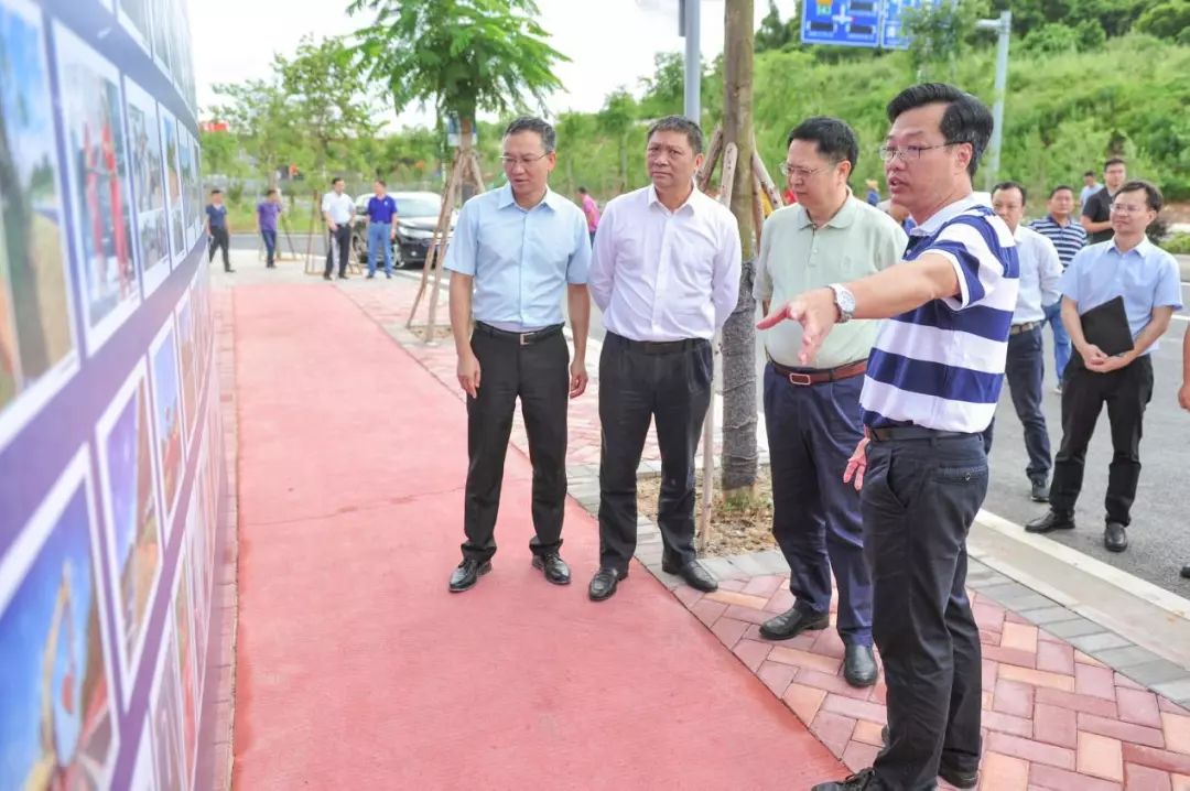 上午,市委常委,市纪委书记,市监委主任黄远通,市政府副市长高瑞生