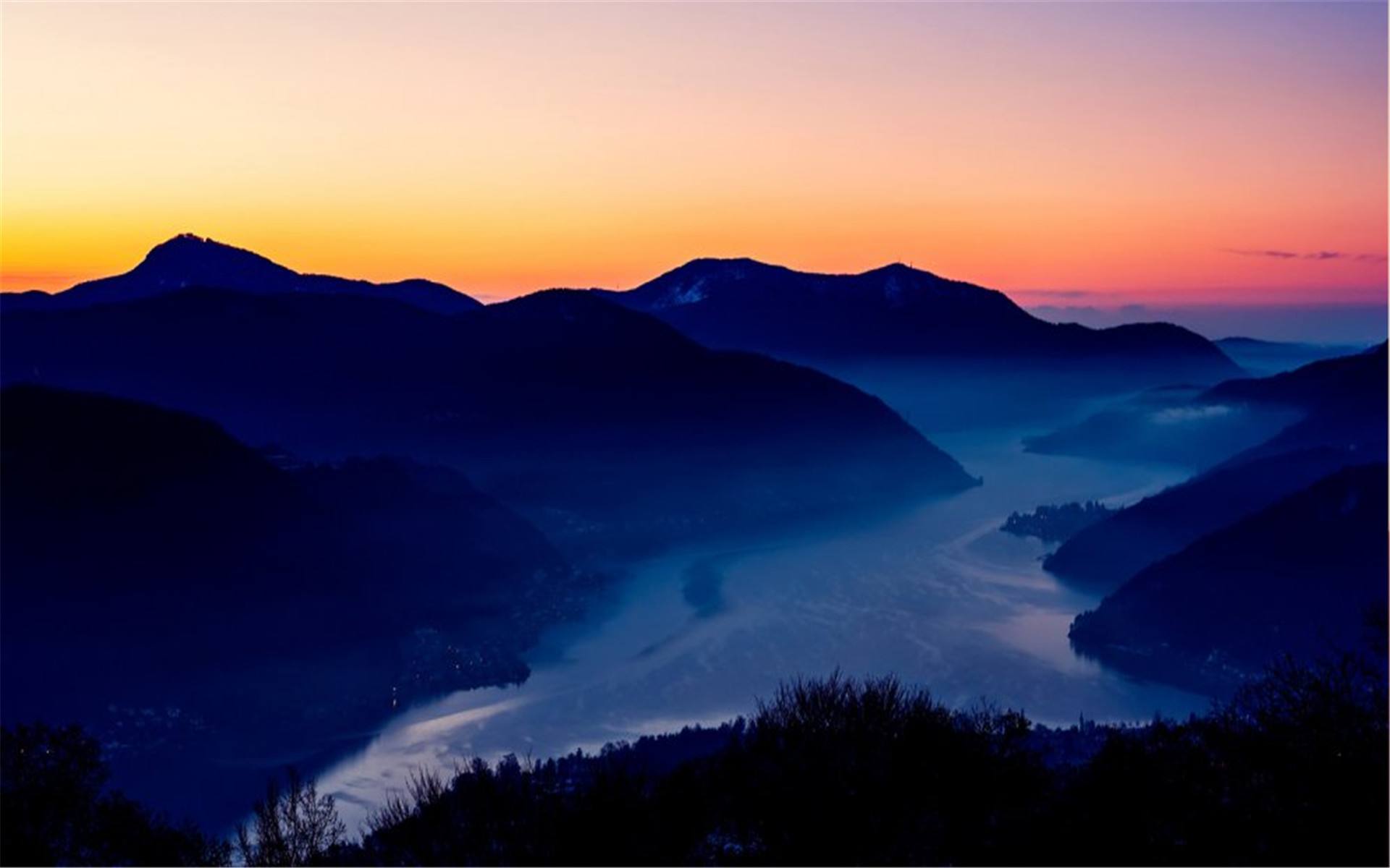 李商隐悲壮凄美的经典小诗只有短短20字主旨看似简单实则高深