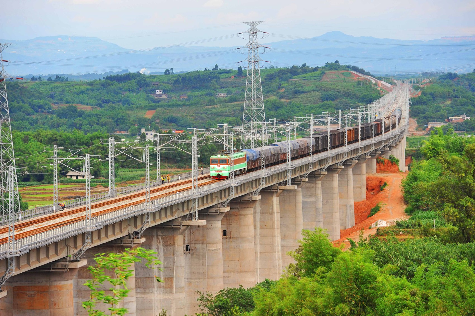 成都将整治铁路沿线环境,提升原生景观