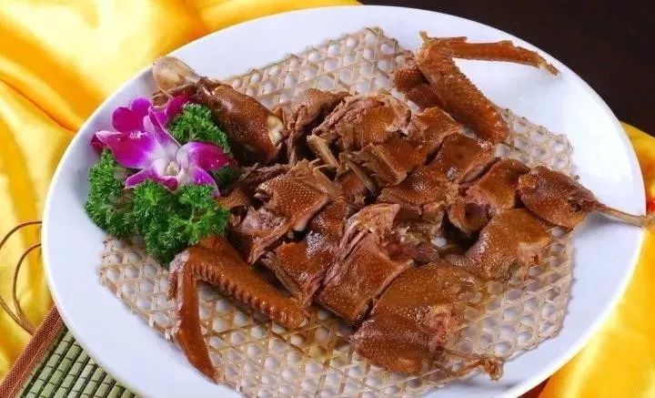来了溧阳要品尝一下的竹箦风鹅是一个具有悠久历史的美味