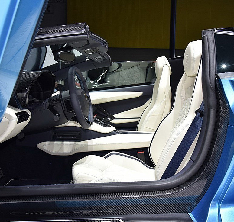 被称为"大牛"兰博基尼旗舰,使用剪刀门,740匹马力你喜欢吗?