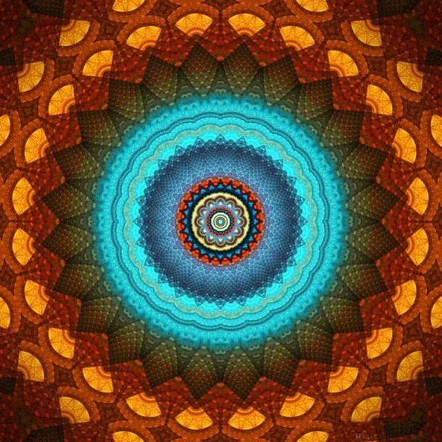 今天分享的万花筒作品来自dalla和站酷思酷酱的作品,他们的作品是将