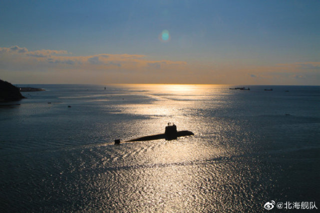 如此精彩的文艺盛宴潜艇摇篮部队表示被撩到了