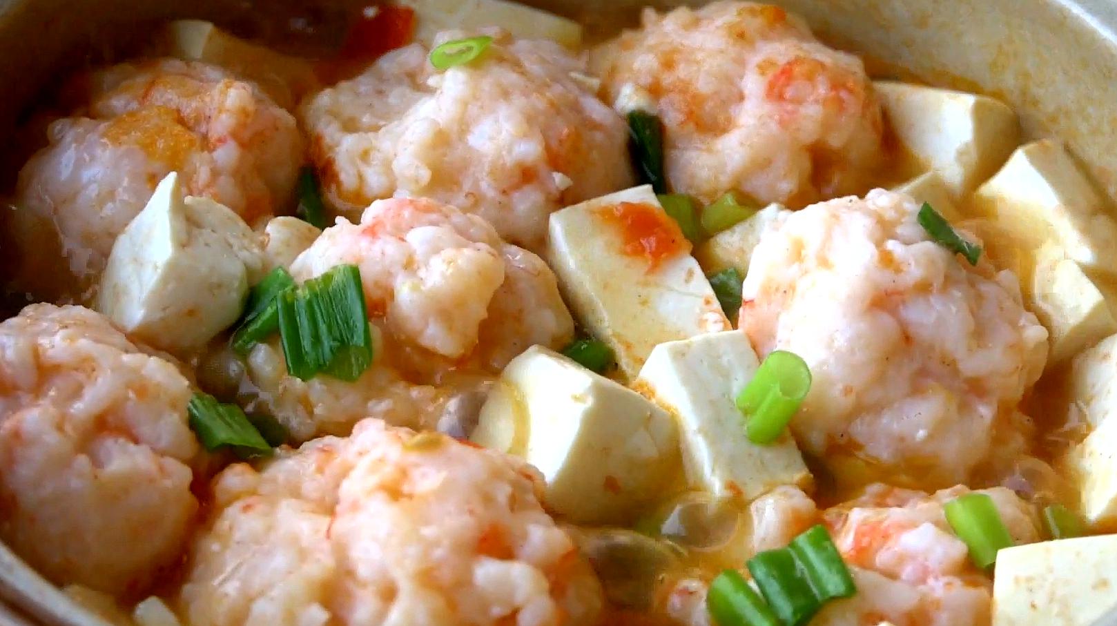 教你虾滑豆腐煲的家常做法虾滑q弹豆腐鲜嫩吃一次就爱上它