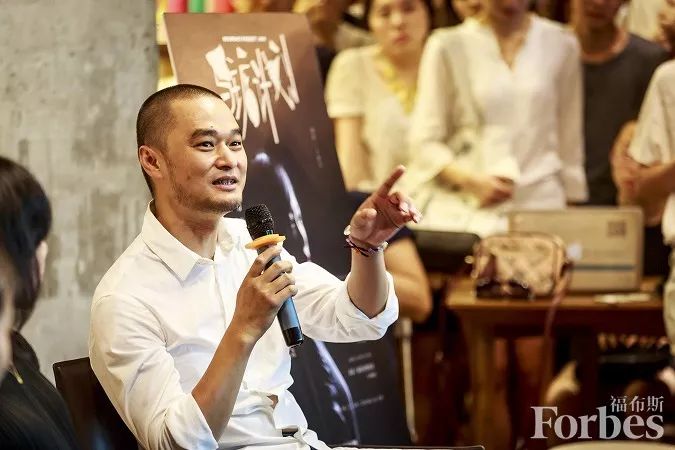 作为作家身份而为人熟知的冯唐其实有着丰富的学习和工作经历,在北京