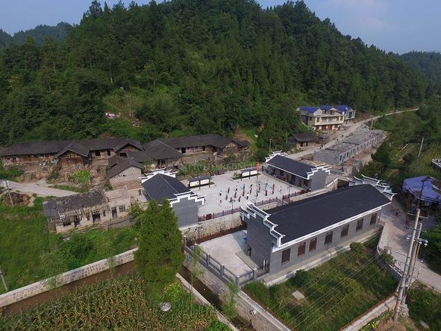 岳阳市汨罗市白水镇西长村