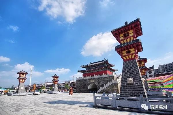 蓝天白云下的颍川谯楼,你见过吗?