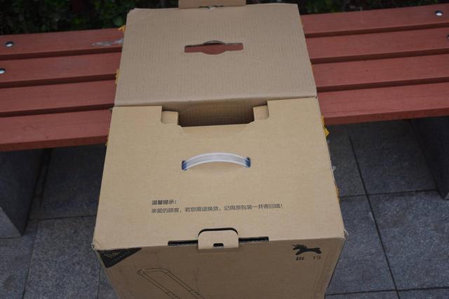 能装衣服还能变身带娃-稚行趣玩遛遛箱,带娃出行好工具