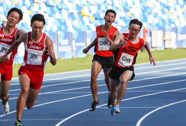 大运会|世界大运会综合:中国男子4x100米接力,女子半马团体摘银