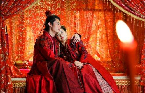 红烛梦洞房花烛夜两情缱绻时