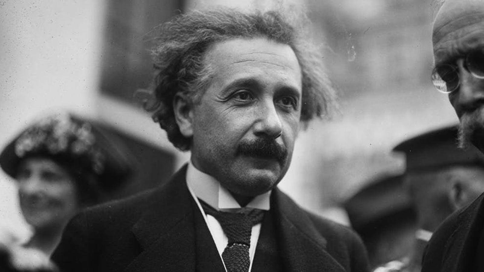 20世纪最伟大的科学家,聪明的犹太人爱因斯坦,光电效应之父