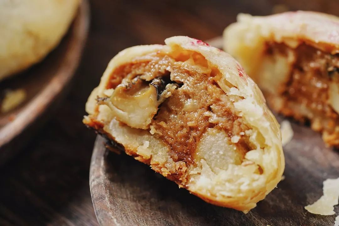 3 鲍鱼鲜肉月饼