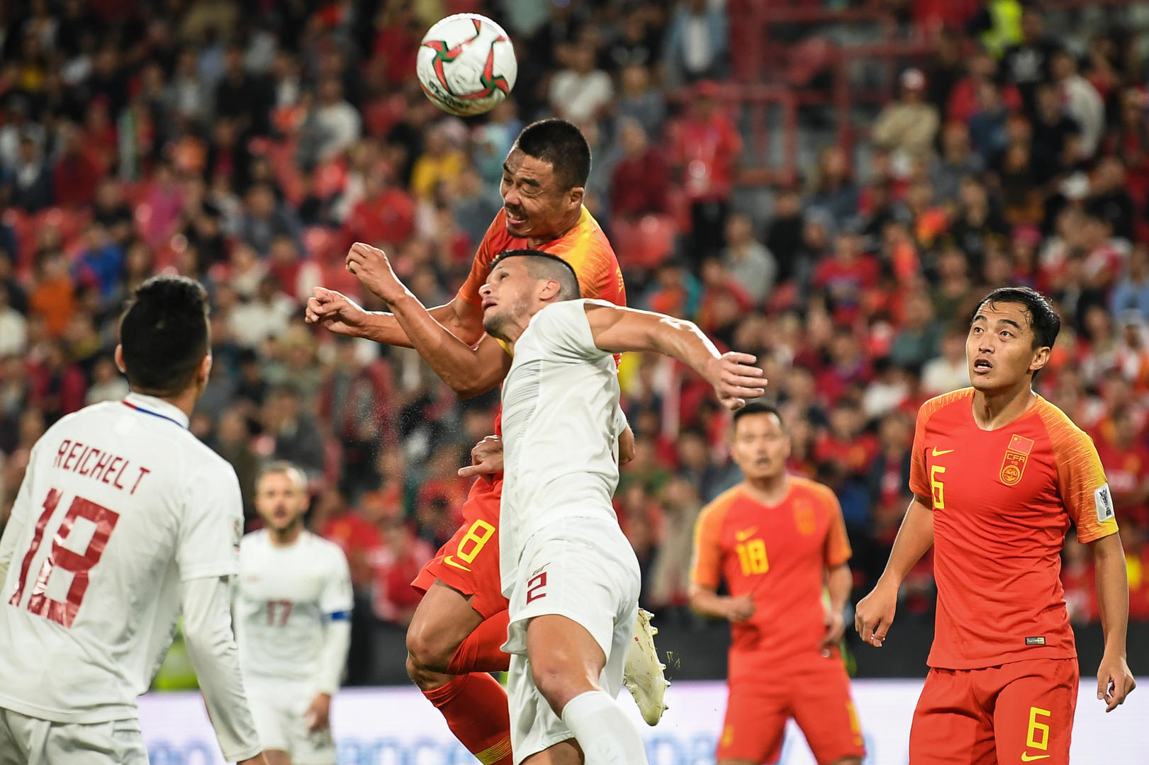 国足与同组对手交锋史:pk同组3队全胜,19:0狂胜关岛