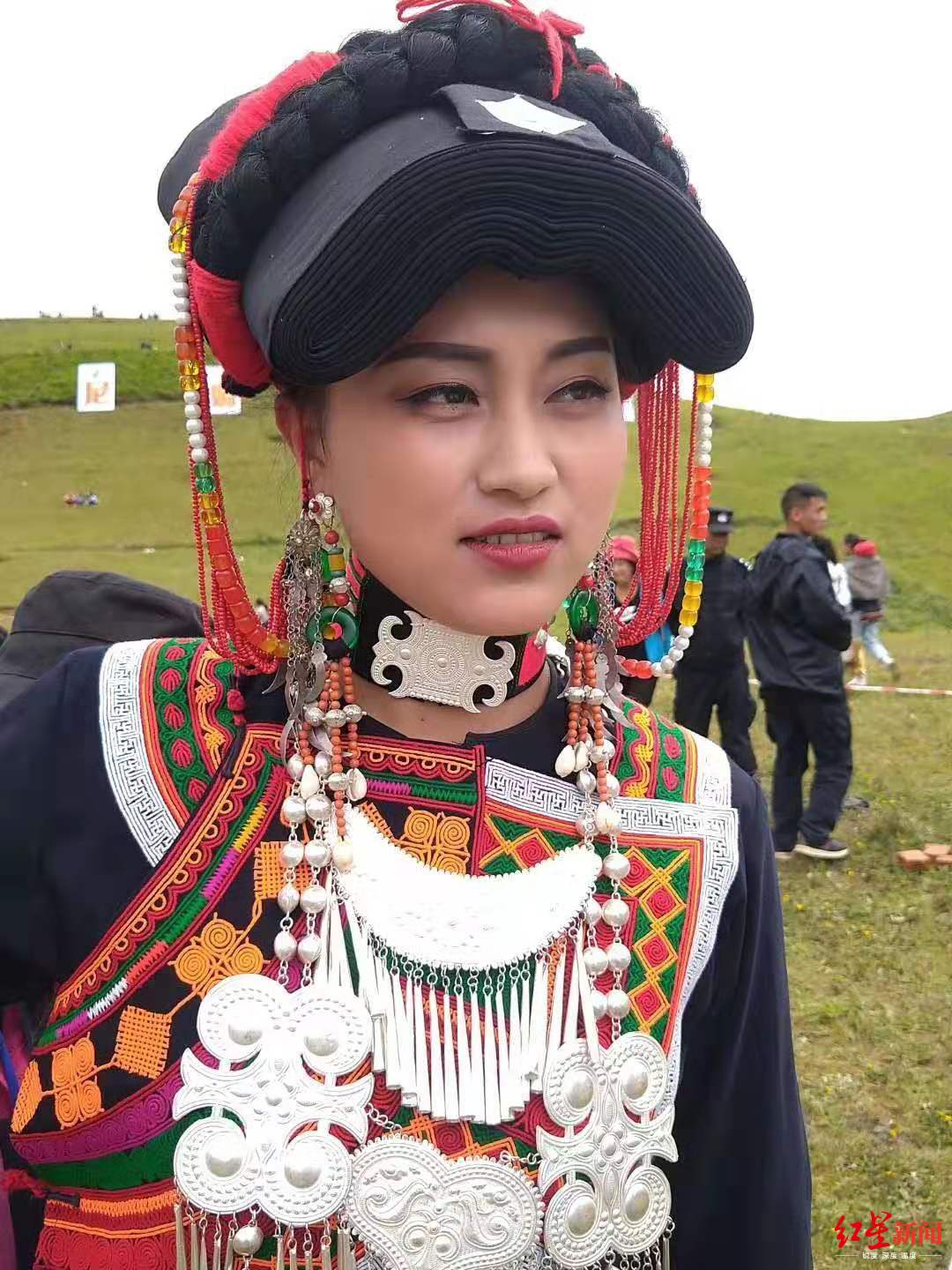 祈福人畜安康,凉山美姑村民高山上比拼剪羊毛