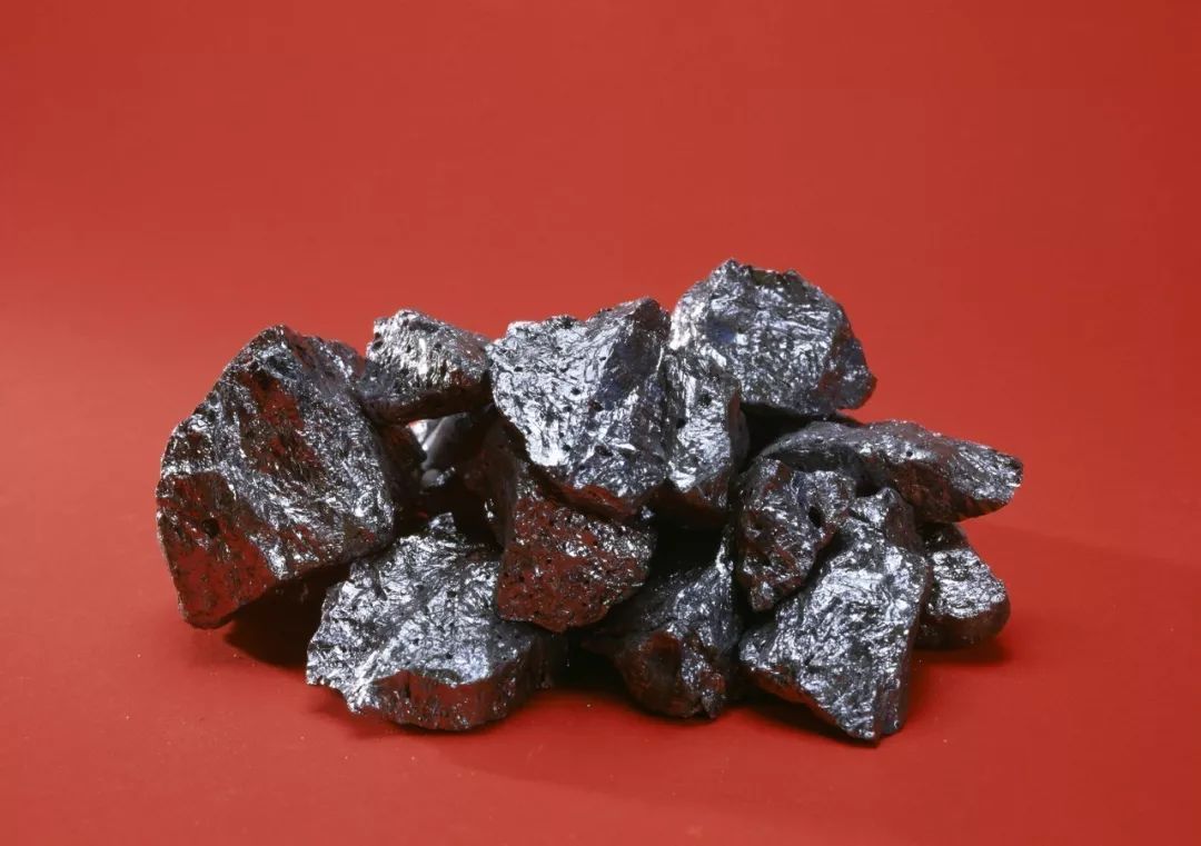 硅是地壳中含量排名第二的元素硅元素不仅是地球的主要构成元素之一