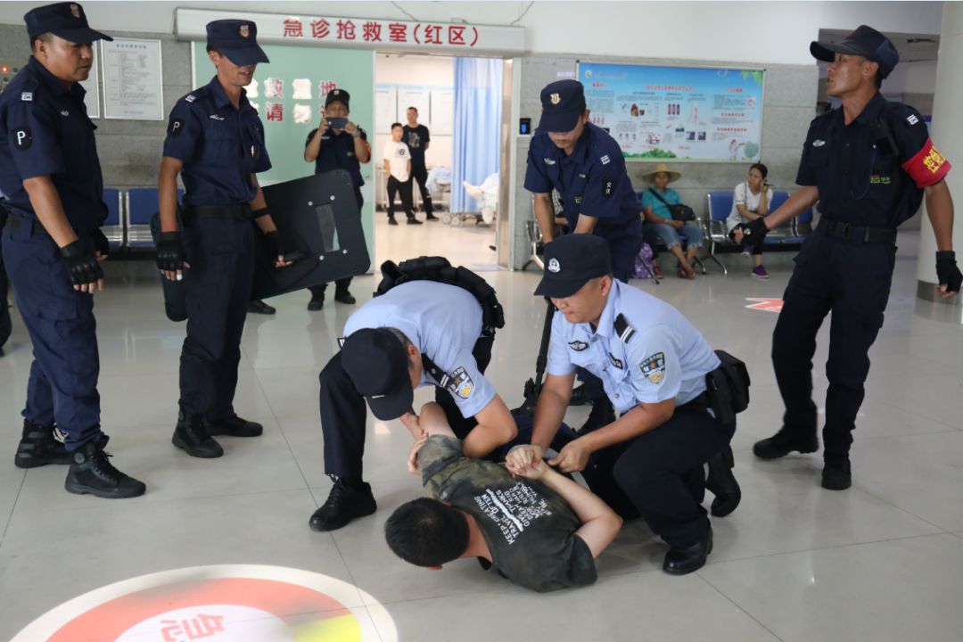 市人民医院惊现暴力患者,香洲警方这样做