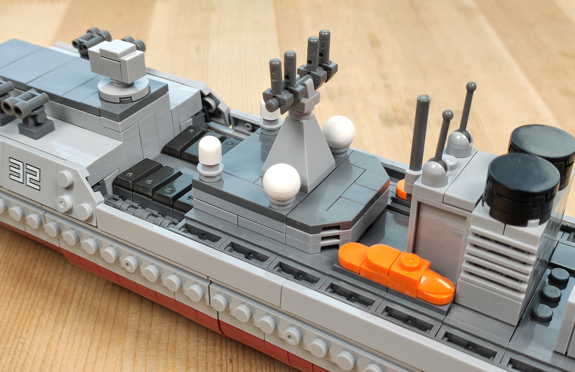 用积木还原中国海军的骄傲星堡积木052d型驱逐舰图文评测