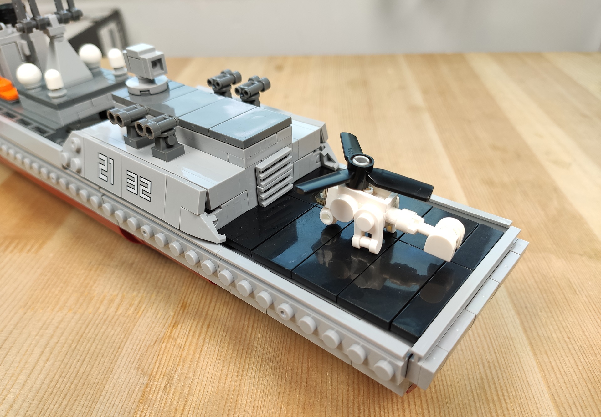 用积木还原中国海军的骄傲星堡积木052d型驱逐舰图文评测