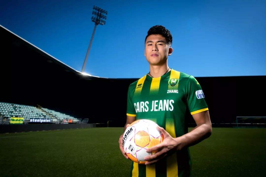 22岁国足锋霸价值被证明!有比进球更可怕的能力,名帅都爱用他