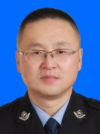 李怀良,男,汉族,1964年3月生,中共党员,甘肃庆阳人,中央党校大专学历