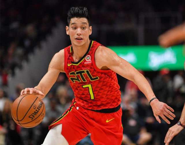 林书豪效力老鹰队