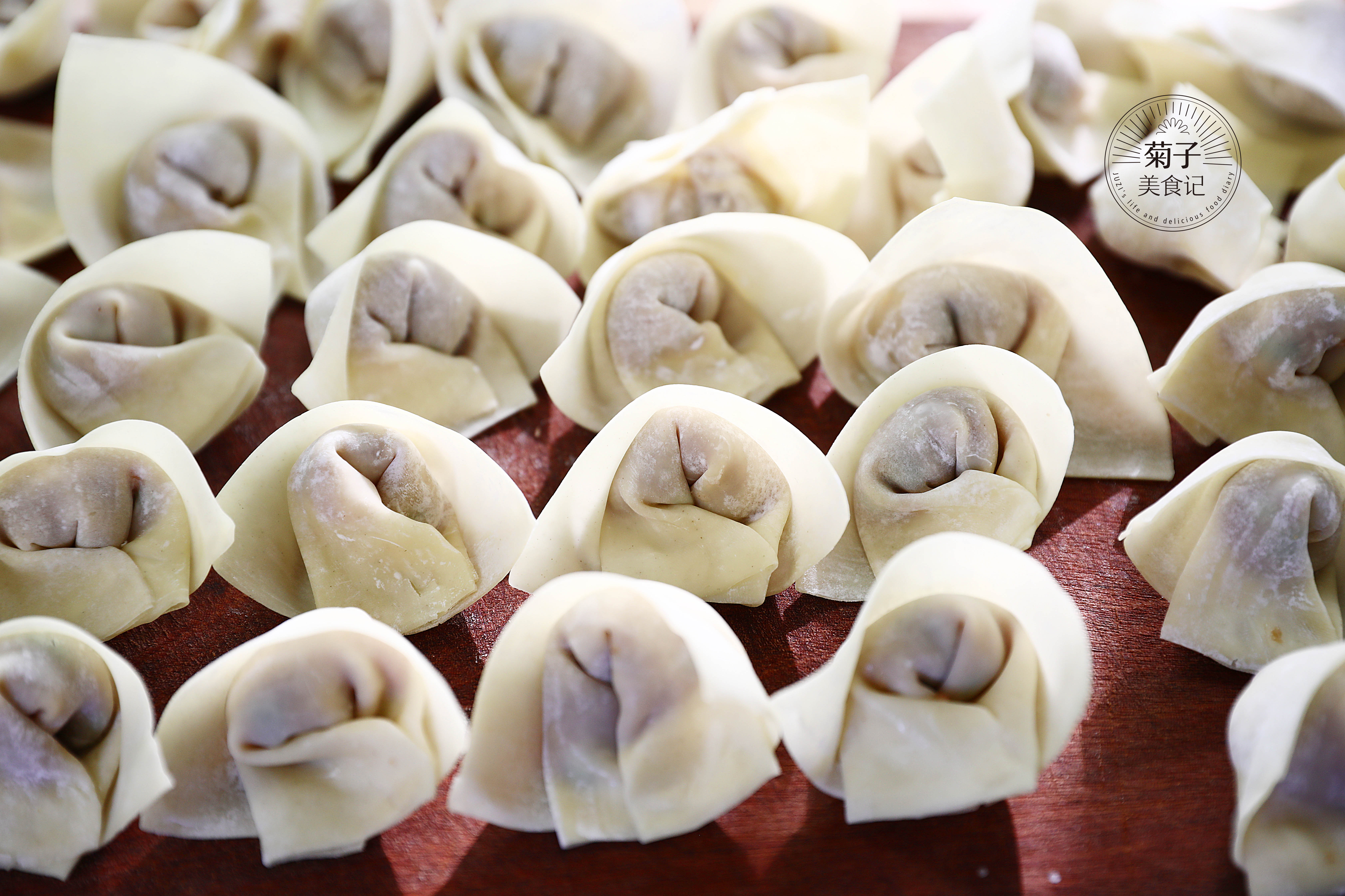 step6 -烧一锅开水,下入抄手煮至浮起就可以捞出了- step7 -最后