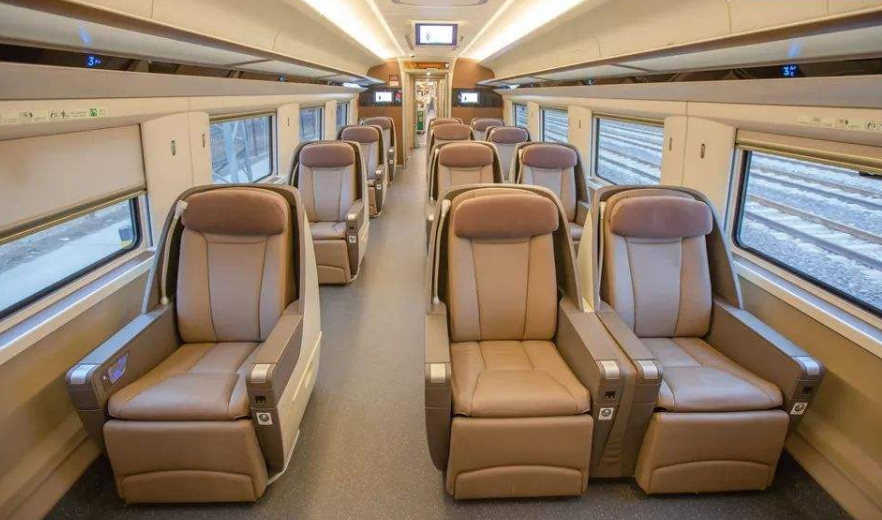 20年(注:和谐号的寿命并非都是20年,而是不同的车型不同,crh3与crh2的