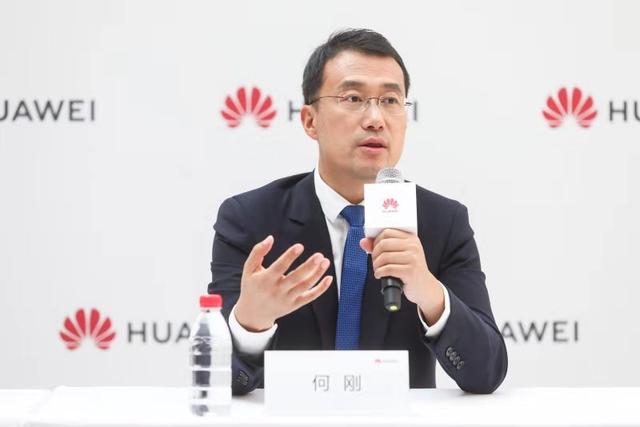 专访何刚华为首款商用5g双模手机为何能做到体验领先