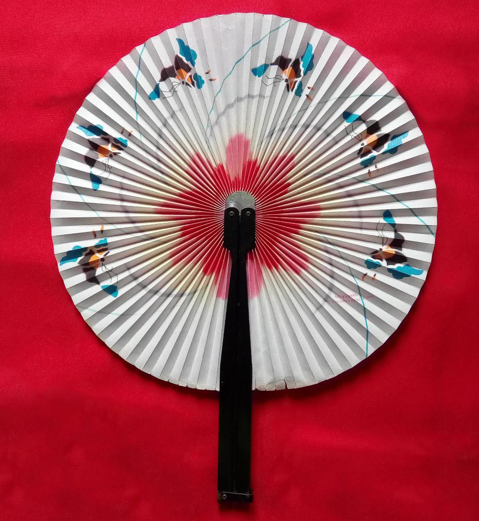 这里有几把你用过的扇子,看看还认识吗?