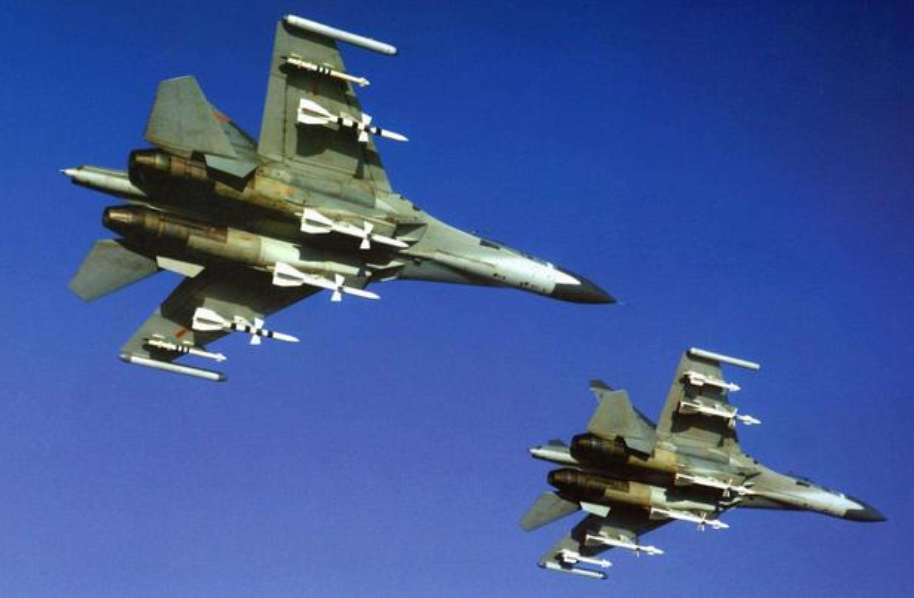 中国空军使用的r-27空空导弹