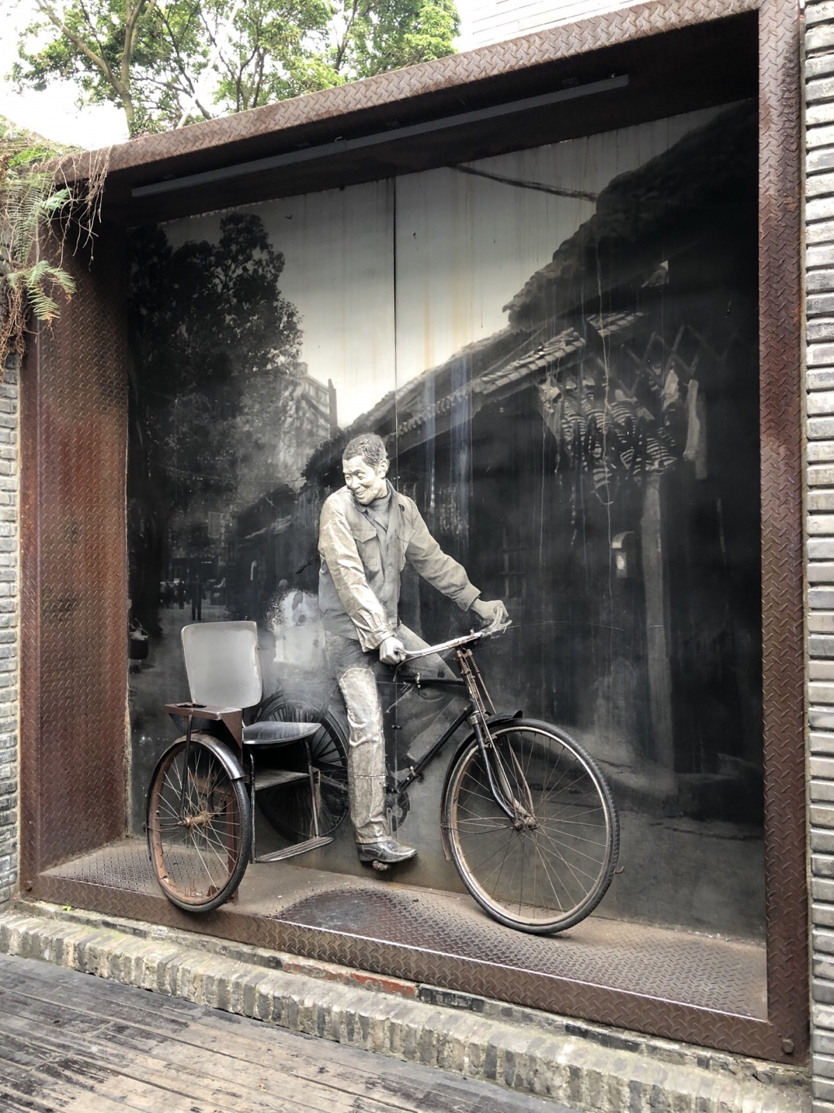 这有老成都传承已久的美食还有习俗和文化比如掏耳朵看川剧