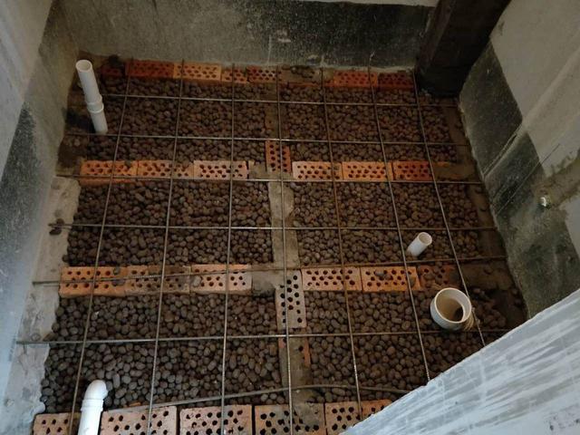 下沉式卫生间用陶粒回填别说没提醒你不加钢丝网楼下准找麻烦