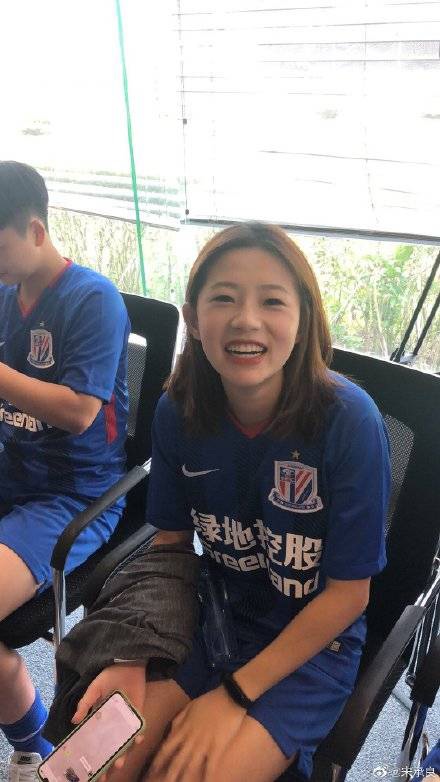 申花女足美少女熊熙人美球技高曾获女乙金靴如今目标冲甲