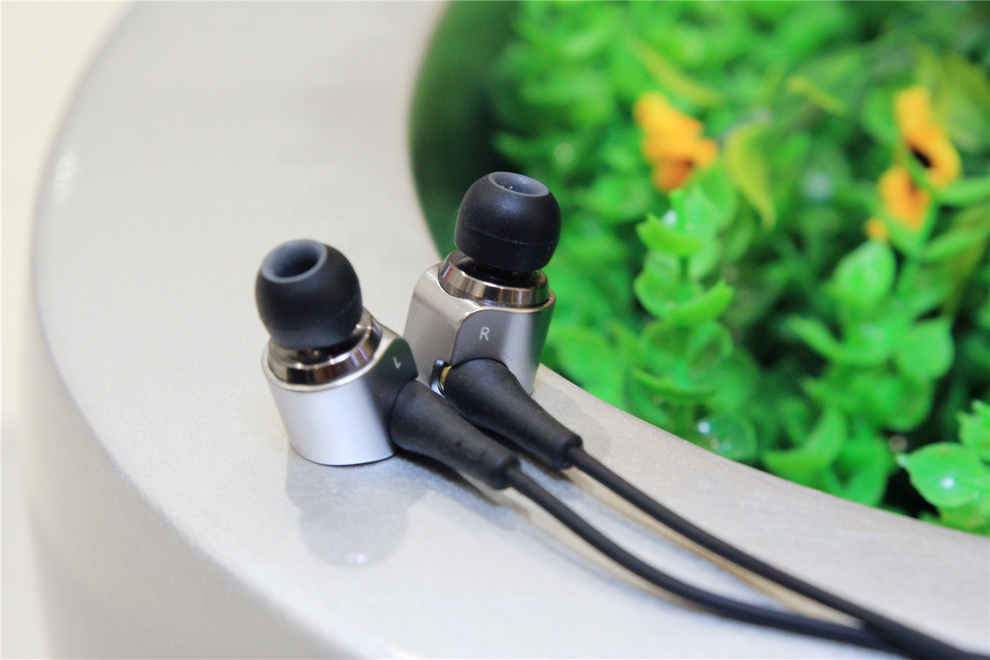 低音惊艳中高频惊喜:高解析耳机松下rp-hde10试听体验